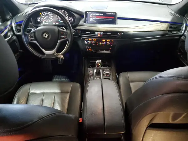 5UXKR0C51J0X94559 2018 BMW X5 - Image 8