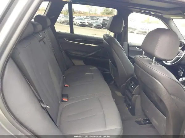 5UXKR0C51J0X95114 2018 BMW X5 - Image 8