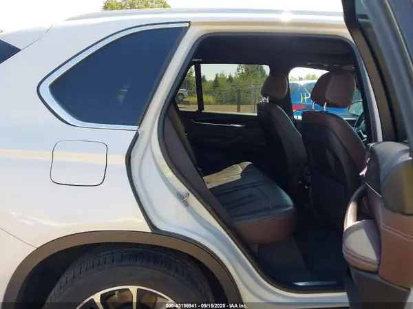 5UXKR0C51J0X95159 2018 BMW X5 - Image 8