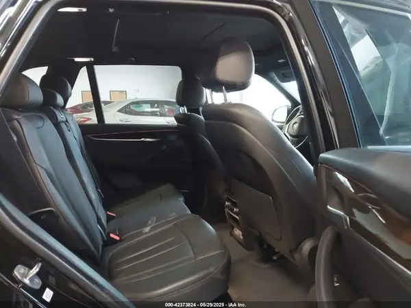 5UXKR0C51J0X97767 2018 BMW X5 - Image 8
