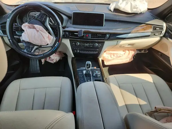 5UXKR0C51J0X98448 2018 BMW X5 - Image 8