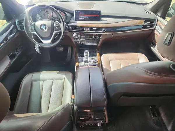 5UXKR0C51J0Y01638 2018 BMW X5 - Image 8