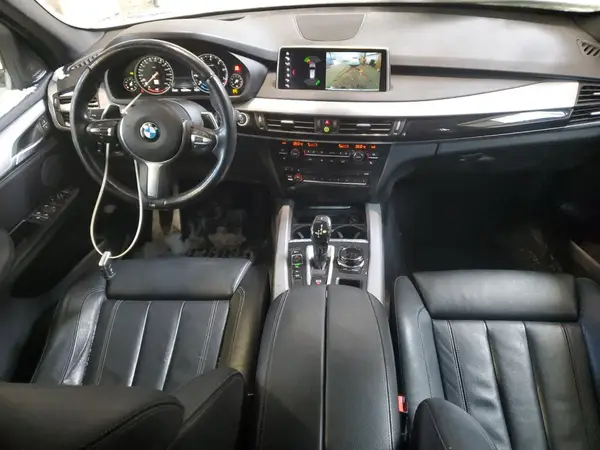 5UXKR0C51J0Y06676 2018 BMW X5 - Image 8
