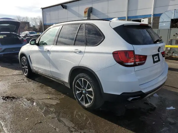 5UXKR0C51JL075536 2018 BMW X5 - Image 2