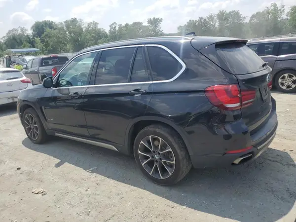 5UXKR0C51JL076427 2018 BMW X5 - Image 2