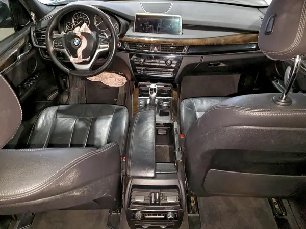 5UXKR0C51JL076959 2018 BMW X5 - Image 8