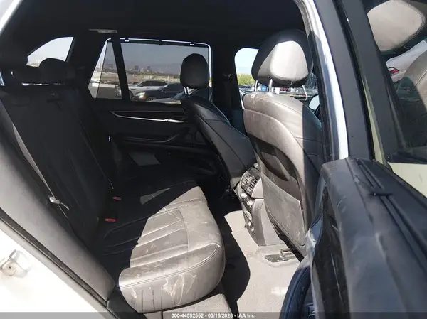 5UXKR0C52G0P20530 2016 BMW X5 - Image 8