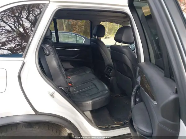 5UXKR0C52G0P22388 2016 BMW X5 - Image 8