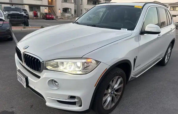 5UXKR0C52G0P25629 2016 BMW X5 - Image 2