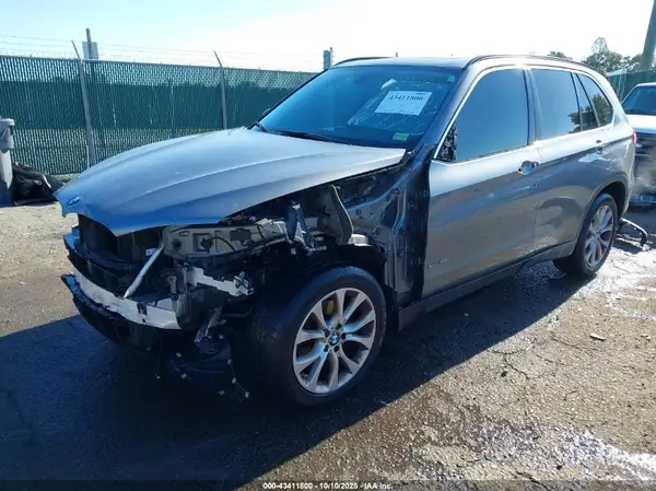 5UXKR0C52G0S87016 2016 BMW X5 - Image 2