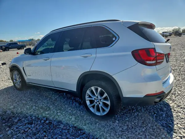 5UXKR0C52G0U09163 2016 BMW X5 - Image 2