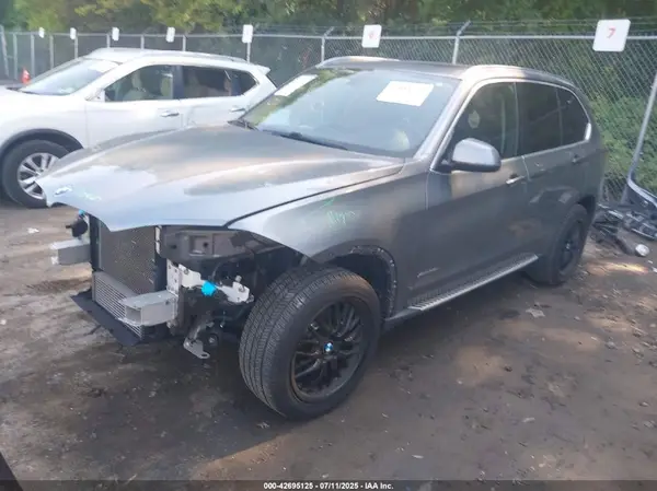 5UXKR0C52G0U09227 2016 BMW X5 - Image 2