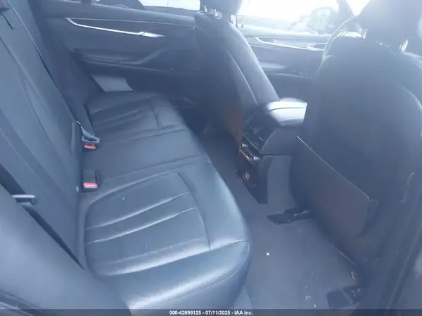 5UXKR0C52G0U09227 2016 BMW X5 - Image 8