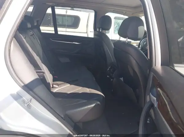 5UXKR0C52G0U49727 2016 BMW X5 - Image 8
