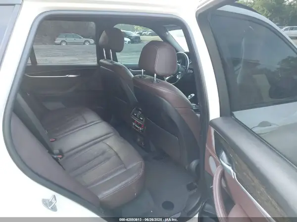 5UXKR0C52H0V49618 2017 BMW X5 - Image 8