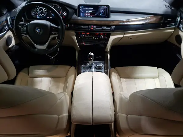 5UXKR0C52H0V66533 2017 BMW X5 - Image 8