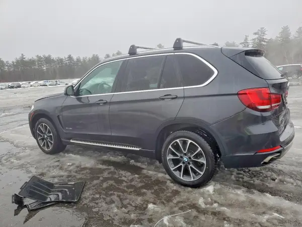5UXKR0C52J0X86194 2018 BMW X5 - Image 2