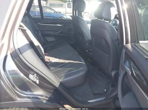 5UXKR0C52J0X87619 2018 BMW X5 - Image 8