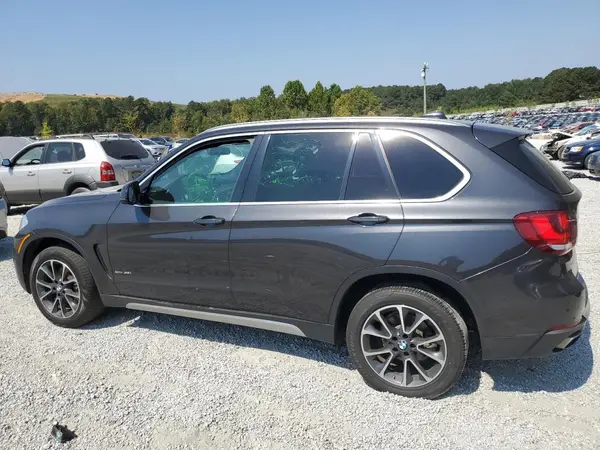5UXKR0C52J0X89211 2018 BMW X5 - Image 2