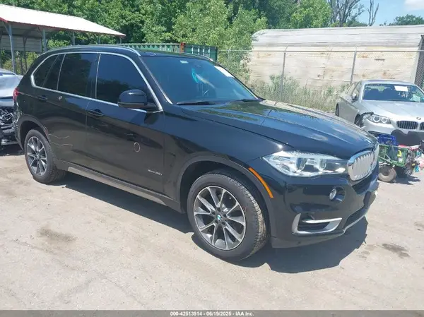 5UXKR0C52J0X89340 2018 BMW X5 - Image 1