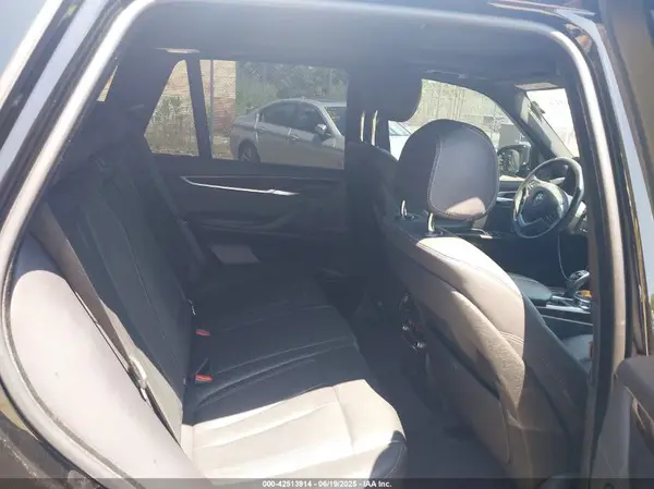 5UXKR0C52J0X89340 2018 BMW X5 - Image 8