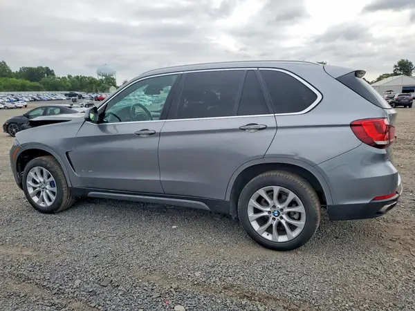 5UXKR0C52J0X89919 2018 BMW X5 - Image 2
