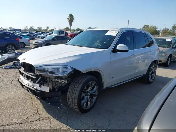 5UXKR0C52J0X90343 2018 BMW X5 - Image 2