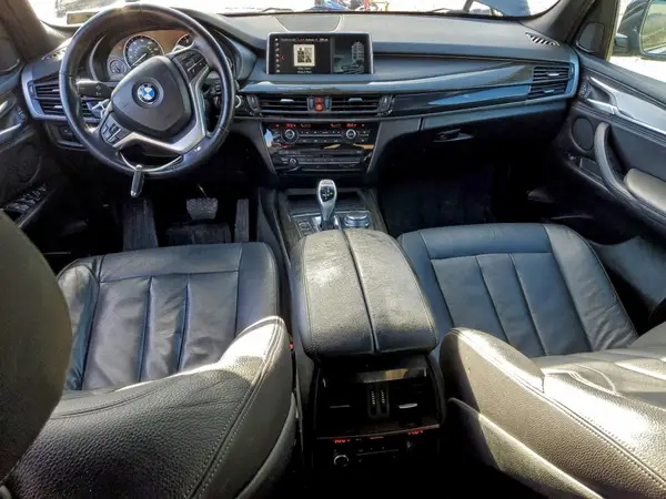 5UXKR0C52J0X91220 2018 BMW X5 - Image 8