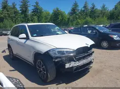 5UXKR0C52J0X91637 2018 BMW X5