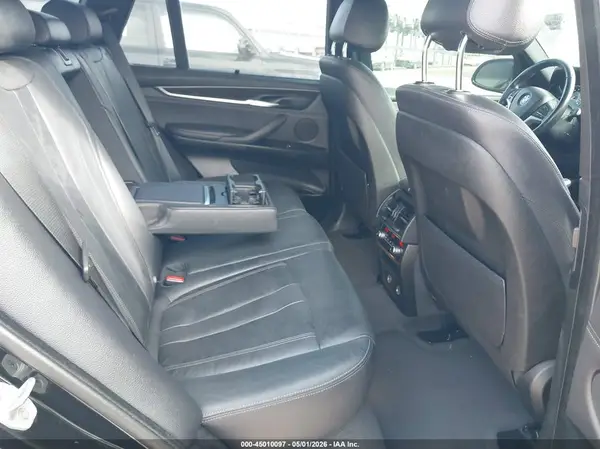 5UXKR0C52J0X92447 2018 BMW X5 - Image 8