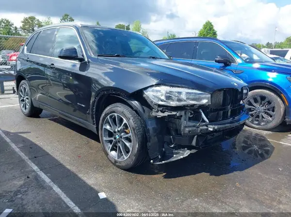 5UXKR0C52J0X95526 2018 BMW X5 - Image 1