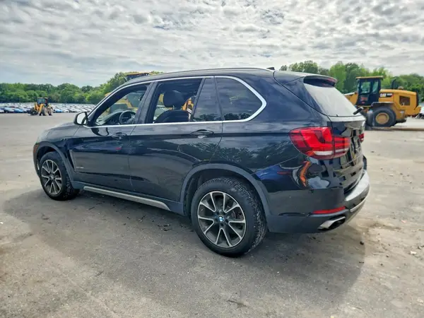 5UXKR0C52J0X97390 2018 BMW X5 - Image 2