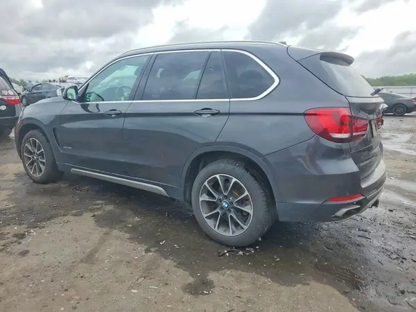 5UXKR0C52J0X98197 2018 BMW X5 - Image 2