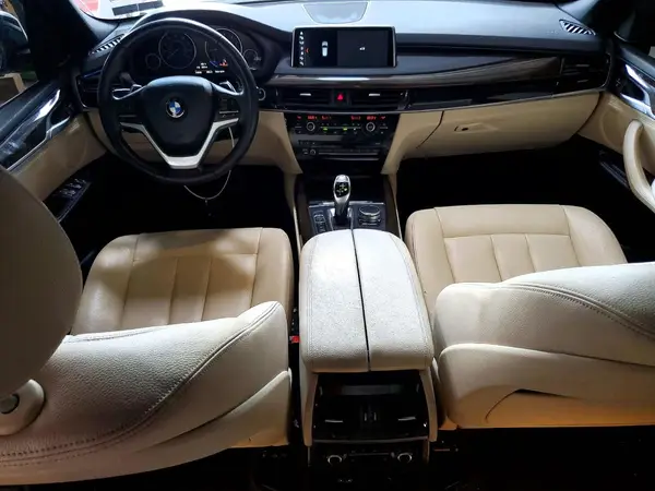 5UXKR0C52J0X99690 2018 BMW X5 - Image 8