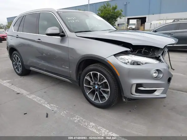5UXKR0C52J0Y01762 2018 BMW X5 - Image 1
