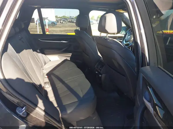 5UXKR0C52J0Y02538 2018 BMW X5 - Image 8