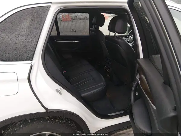 5UXKR0C52JL070216 2018 BMW X5 - Image 8
