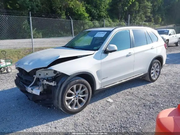 5UXKR0C53G0P19998 2016 BMW X5 - Image 2