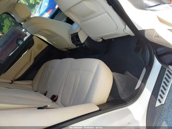 5UXKR0C53G0P19998 2016 BMW X5 - Image 8