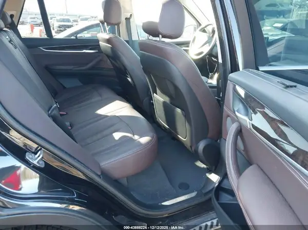 5UXKR0C53G0P20164 2016 BMW X5 - Image 8