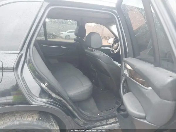 5UXKR0C53G0P24697 2016 BMW X5 - Image 8