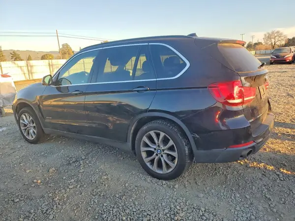 5UXKR0C53G0P25784 2016 BMW X5 - Image 2
