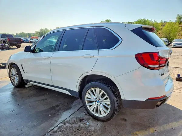 5UXKR0C53G0P30211 2016 BMW X5 - Image 2