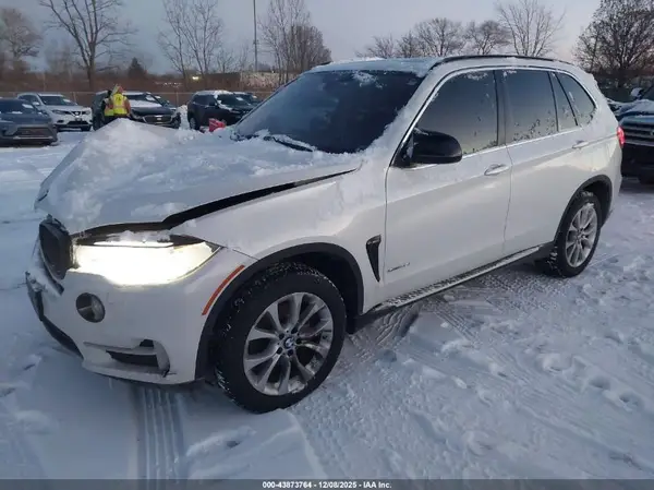 5UXKR0C53G0S87803 2016 BMW X5 - Image 2