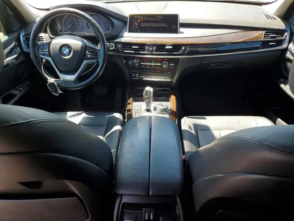 5UXKR0C53G0S89390 2016 BMW X5 - Image 8