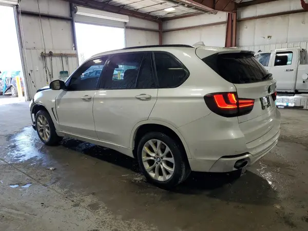 5UXKR0C53G0U10399 2016 BMW X5 - Image 2