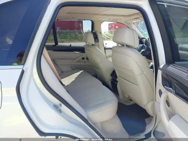 5UXKR0C53G0U12119 2016 BMW X5 - Image 8