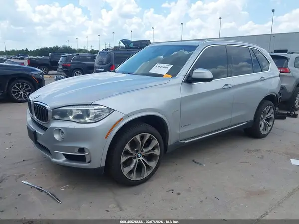 5UXKR0C53G0U48795 2016 BMW X5 - Image 2
