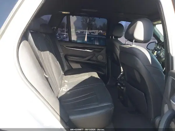 5UXKR0C53H0U50659 2017 BMW X5 - Image 8