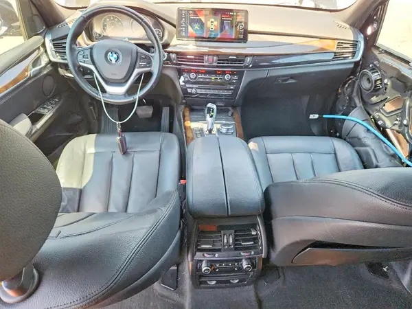 5UXKR0C53H0U51276 2017 BMW X5 - Image 8
